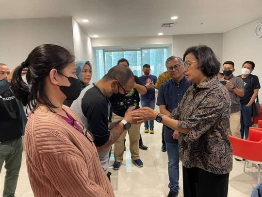 Foto Sri Mulyani Jenguk David Korban Penganiayaan Anak Pejabat Pajak