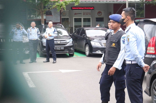 Suasana Lapas Salemba saat Pengamanan Pemindahan Richard Eliezer