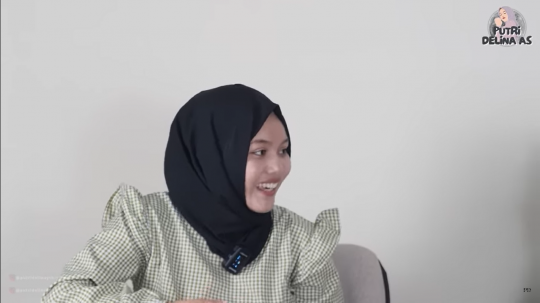 Mirip Banget! 10 Momen Putri Delina Bertemu Kembaran, Netizen 'Gak Bisa Bedain'