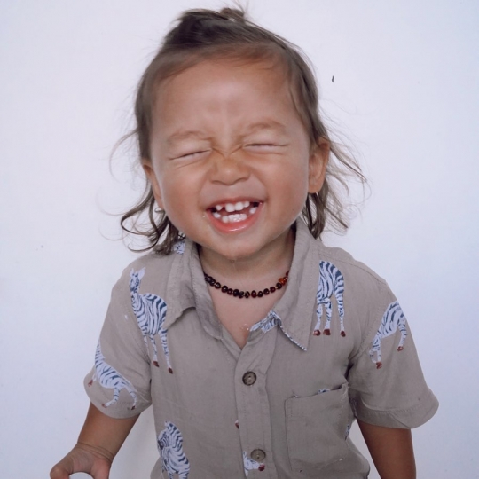 Ultah ke-2, Ini Deretan Foto Kiyoji Anak Jennifer Bachdim yang Imut Banget!