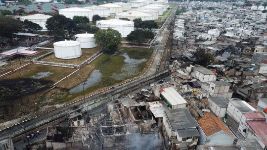 Penampakan Dampak Dahsyatnya Kebakaran Depo Pertamina&nbsp;Plumpang