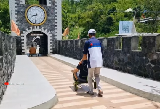 Bak Negeri Dongeng di Gunung Merapi, Ini Potret  The Lost World Castle Kaliurang