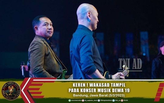 Aksi Wakasad Letjen Agus Subiayanto Manggung Bareng Dewa 19, Keren Abis Main Gitar