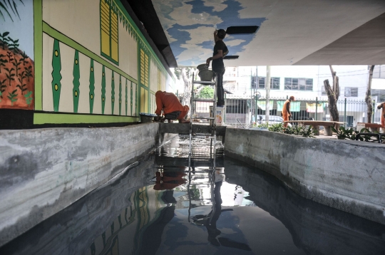 Menyulap Kolong Flyover Jadi Taman Bermain