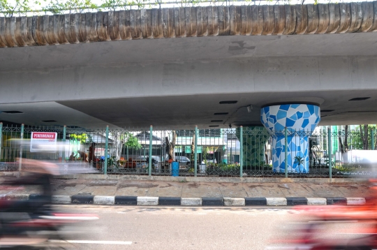 Menyulap Kolong Flyover Jadi Taman Bermain