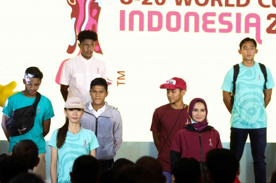 Erick Thohir Luncurkan Merchandise Resmi Piala Dunia U-20 2023