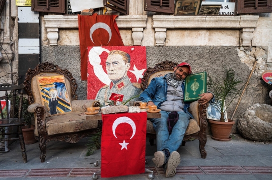 Mengenang Satu Bulan Gempa Turki