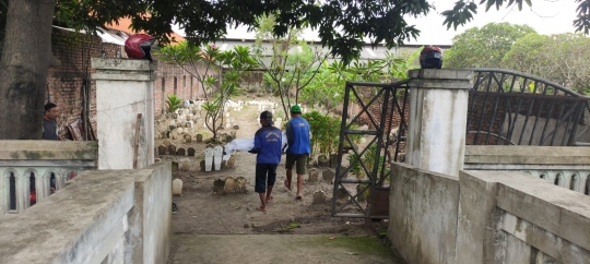 Foto-Foto Makam Mr X di Sidoarjo, Ada Nisan Pelaku Terorisme