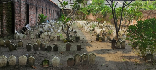 Foto-Foto Makam Mr X di Sidoarjo, Ada Nisan Pelaku Terorisme