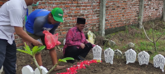 Foto-Foto Makam Mr X di Sidoarjo, Ada Nisan Pelaku Terorisme