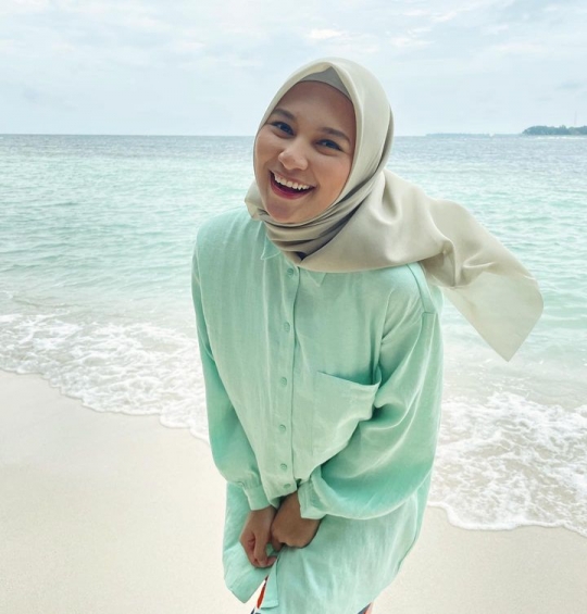 Potret Indah Permatasari Berhijab, Penampilannya Curi Perhatian 'Cantik Luar Dalam'