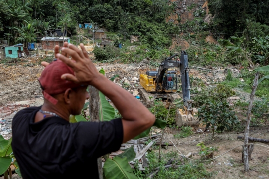 Hujan Lebat Sebabkan Lereng Bukit Longsor dan Timbun Perumahan di Brasil, 8 Tewas