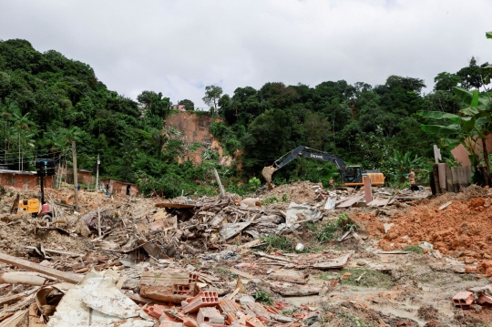 Hujan Lebat Sebabkan Lereng Bukit Longsor dan Timbun Perumahan di Brasil, 8 Tewas