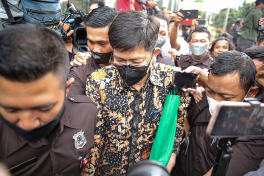 Pejabat Pajak Wahono Saputro Bungkam Usai 7 Jam Diperiksa KPK