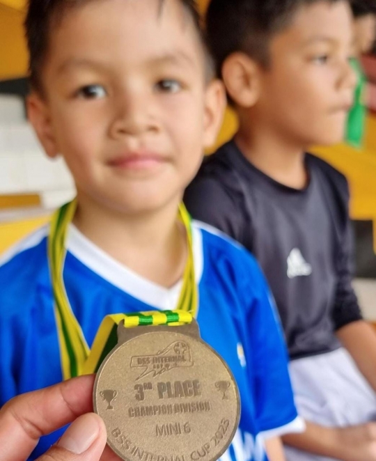 Duo Ganteng Juna dan Kai Anak Titi Kamal Juara Kompetisi Sepakbola, Ini Potretnya