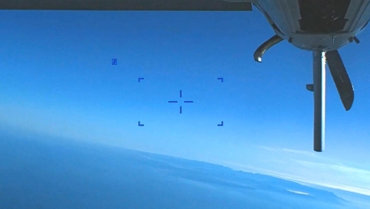 Potret Detik-Detik Drone AS Dijatuhkan Jet Tempur SU-27 Rusia di Laut Hitam