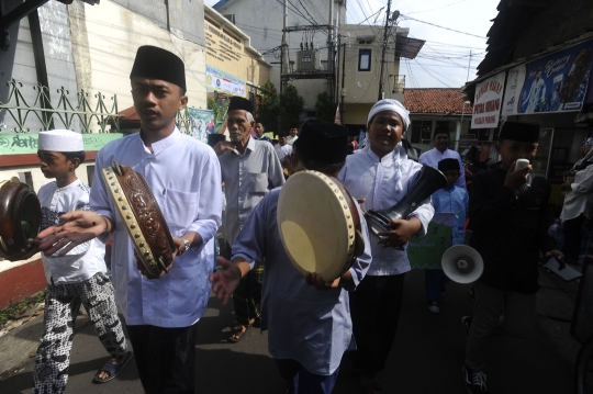 Keceriaan Anak-Anak Ikuti Pawai Menyambut Ramadan