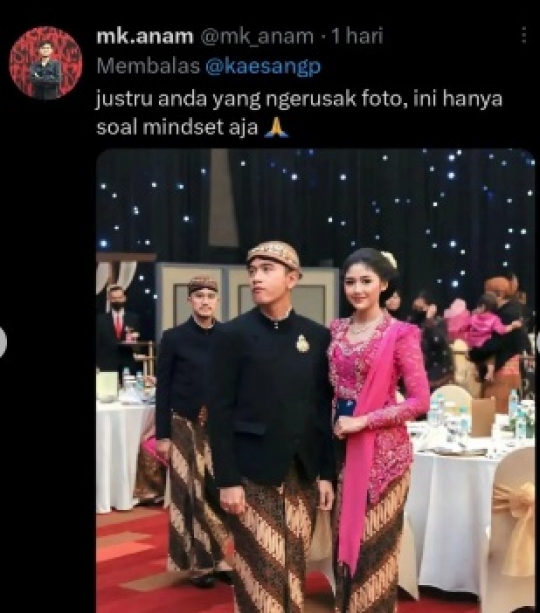 Kompilasi Editan Foto Kaesang, Istri dan Gibran Pakai Baju Adat, Ada yang Bikin Kaget