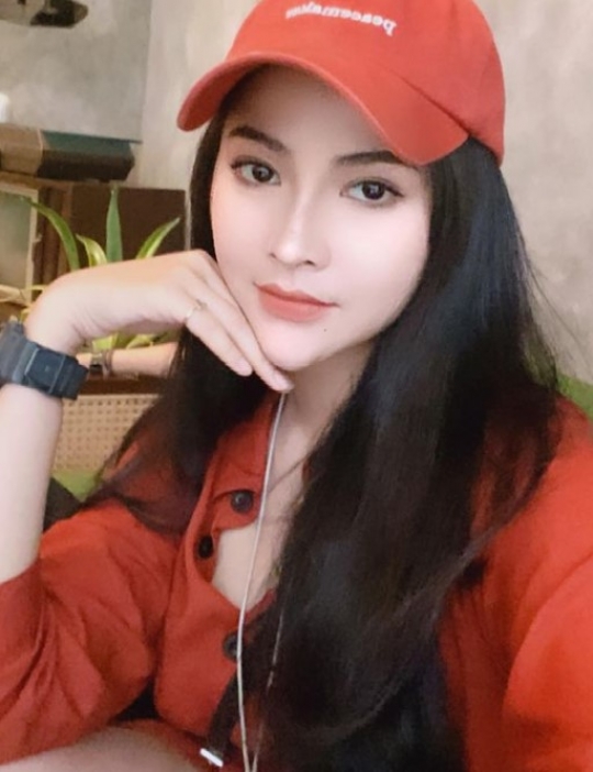 Bella Bonita, Wanita Cantik & Memesona Ini Sedang Dekat Denny Caknan Menjadi Sorotan