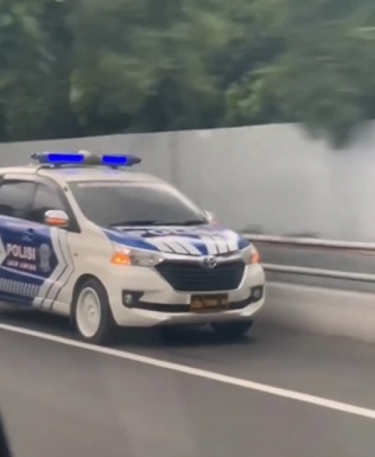 Penampakan Keren Avanza Patwal Polisi, Cuma Modif Velg jadi Ganteng Banget