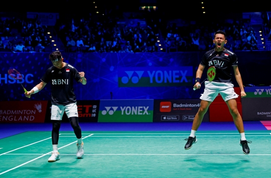 Sujud Syukur Usai Tekuk China, Fajar-Rian Ditunggu Ahsan-Hendra di Final All England