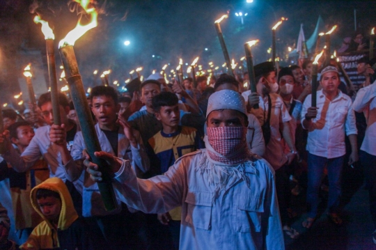 Kemeriahan Pawai Obor Menyambut Ramadan di Medan