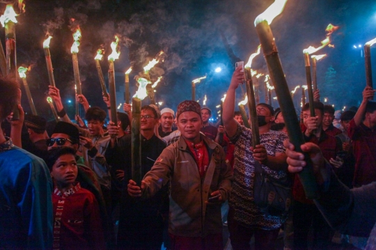 Kemeriahan Pawai Obor Menyambut Ramadan di Medan