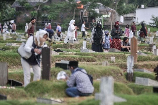 TPU Khusus Covid-19 di Rorotan Ramai Peziarah Jelang Ramadan