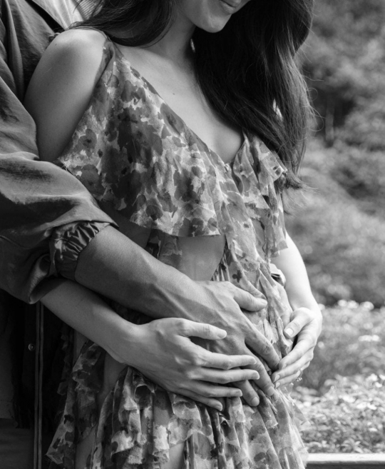 Hamil Anak Pertama, Ini 6 Potret Mesra Julie Estelle Bersama David Tjiptobiantoro