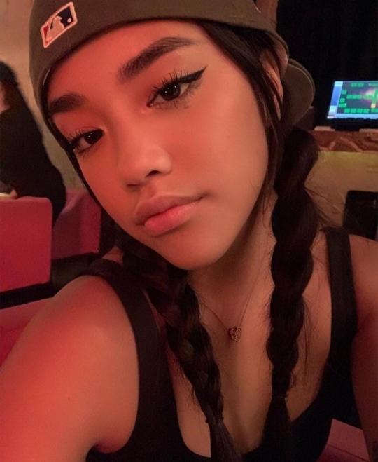 Potret Baila Fauri Pacar Devano Jadi Sorotan, Netizen 'Cantik Banget'