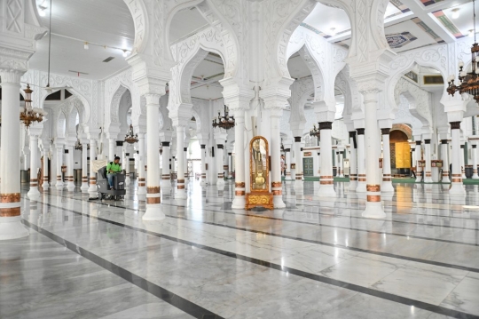 Masjid Raya Baiturrahman Bersiap Menyambut Ribuan Jemaah Salat Tarawih