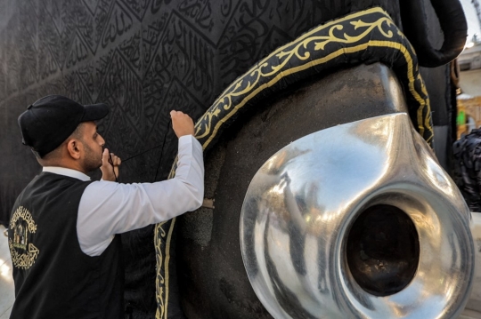 Suasana Masjidil Haram Menyambut Bulan Suci Ramadan