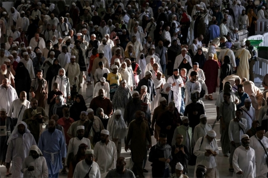 Suasana Masjidil Haram Menyambut Bulan Suci Ramadan