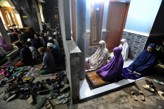 Tarawih di Malam Pertama Ramadan 1444 Hijriah