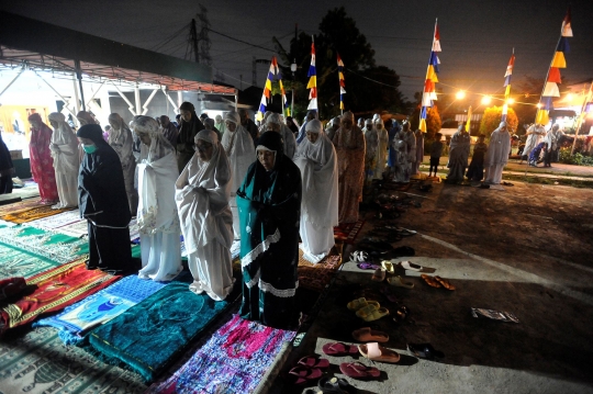 Tarawih di Malam Pertama Ramadan 1444 Hijriah