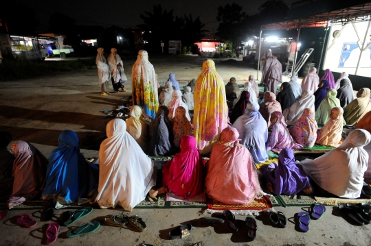 Tarawih di Malam Pertama Ramadan 1444 Hijriah