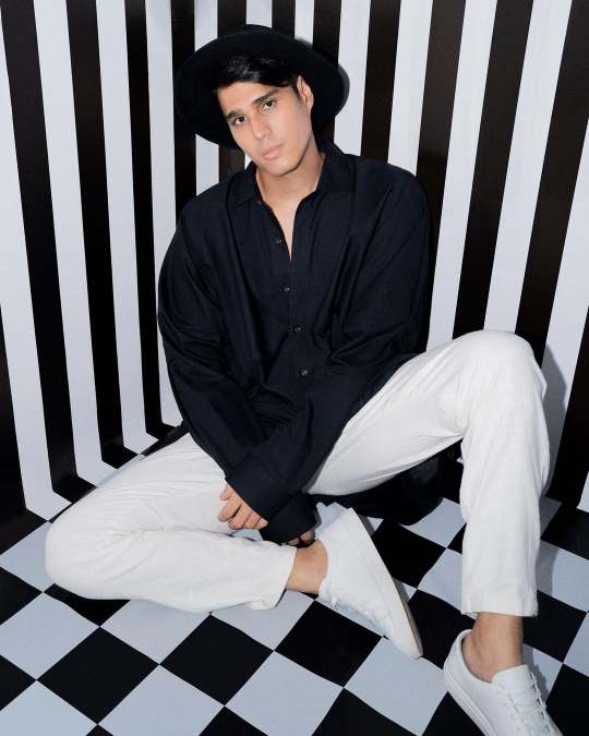 10 Artis Ganteng Indonesia yang Ternyata Memiliki Darah Jerman