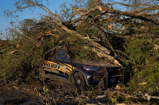 Luluhlantak Mississippi Usai Hantaman Tornado Dahsyat, Puluhan Orang Tewas