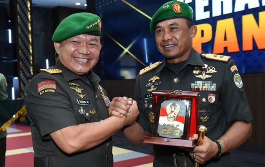 Dua Pangdam Seangkatan Berdarah Kopassus, Posisi Mayjen TNI Hasan Diisi Mayjen Helmy