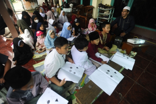 Mengisi Bulan Ramadan dengan Belajar Mengaji & Bahasa Arab di Teras Salimah