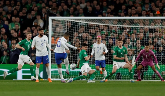 Gol Semata Wayang Benjamin Pavard Tekuk Republik Irlandia di Kualifikasi Euro 2024
