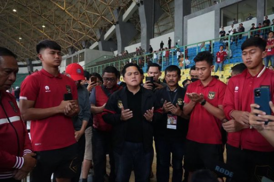 Potret Erick Thohir Menahan Tangis Dengar Harapan Pemain Timnas U-20 Indonesia