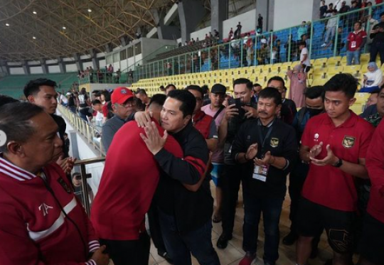 Potret Erick Thohir Menahan Tangis Dengar Harapan Pemain Timnas U-20 Indonesia