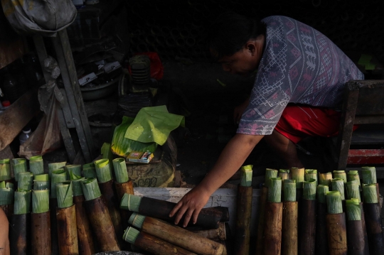 Lemang Bambu Diminati di Kala Ramadan, Begini Proses Pembuatan