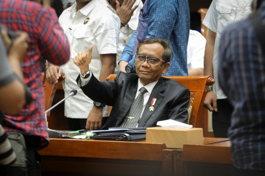 Gaya Mahfud MD Siap Buka-bukaan soal Transaksi Rp349 Triliun di Kemenkeu