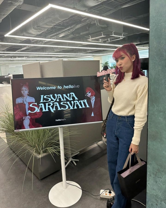6 Potret Cantik Isyana Sarasvati di Korea Selatan, Dikira Lisa Blackpink