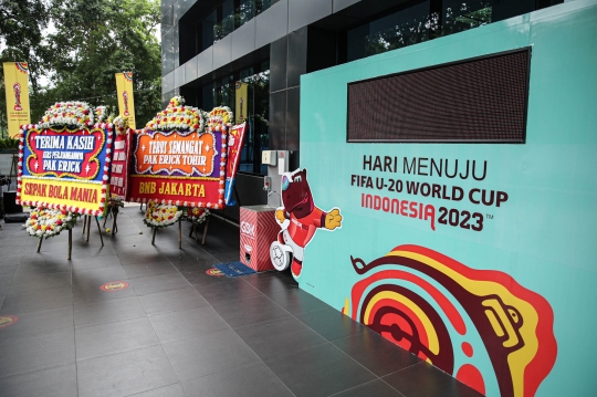 Karangan Bunga Penuhi Kantor PSSI Imbas Indonesia Batal Gelar Piala Dunia U-20 2023