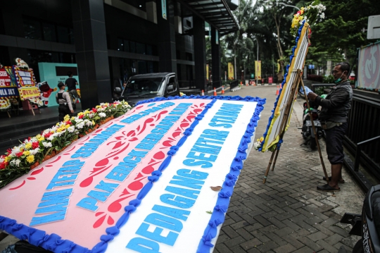 Karangan Bunga Penuhi Kantor PSSI Imbas Indonesia Batal Gelar Piala Dunia U-20 2023