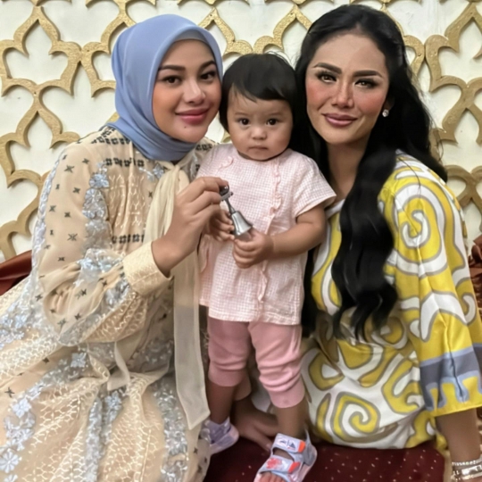 Momen Aurel Bukber di Rumah Krisdayanti, Ada Sosok 'Malaikat Kecil' jadi Kesayangan