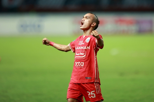 Momen Persija Tumbangkan Persib 2-0, Persaingan Runner Up Makin Ketat